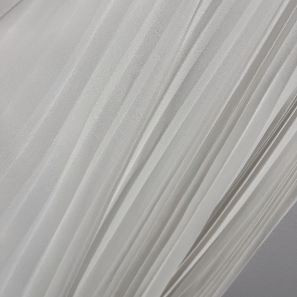 Ali & Jay Lily Pond Pleated Midi Dress - Picture 4 of 5